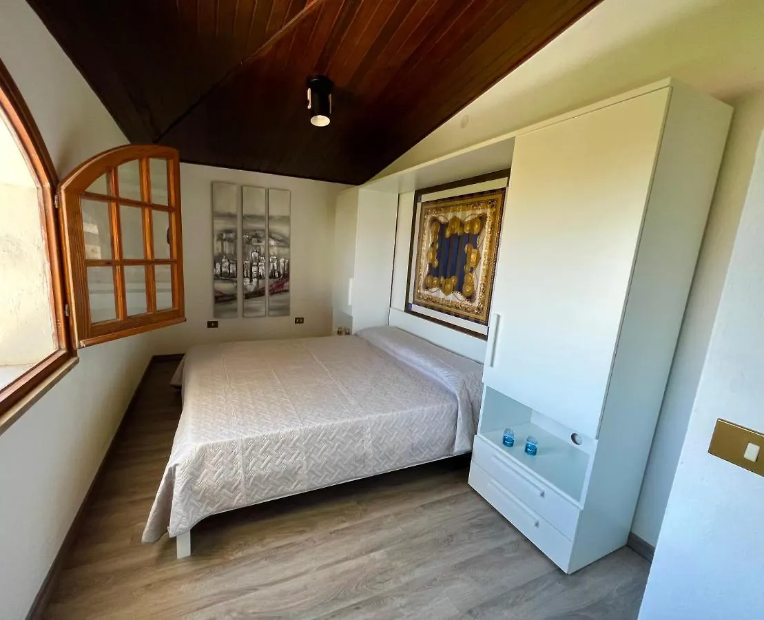 Casale Fronte Mare - Villa With Swimming Pool In Front Of The Beach Porto Columbu - Perd'E Sali