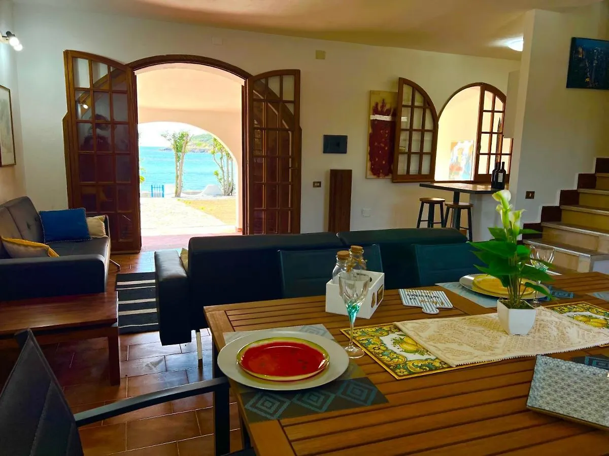 Casale Fronte Mare - Villa With Swimming Pool In Front Of The Beach Porto Columbu - Perd'E Sali