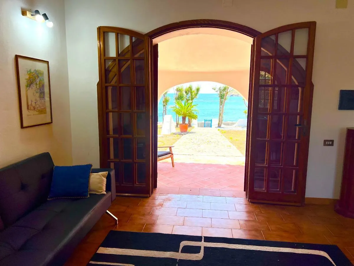 Casale Fronte Mare - Villa With Swimming Pool In Front Of The Beach Porto Columbu - Perd'E Sali