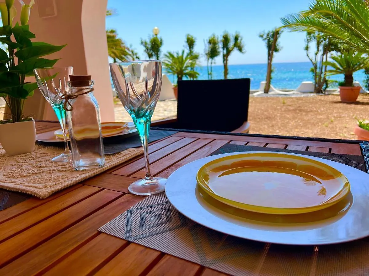 Casale Fronte Mare - Villa With Swimming Pool In Front Of The Beach Porto Columbu - Perd'E Sali