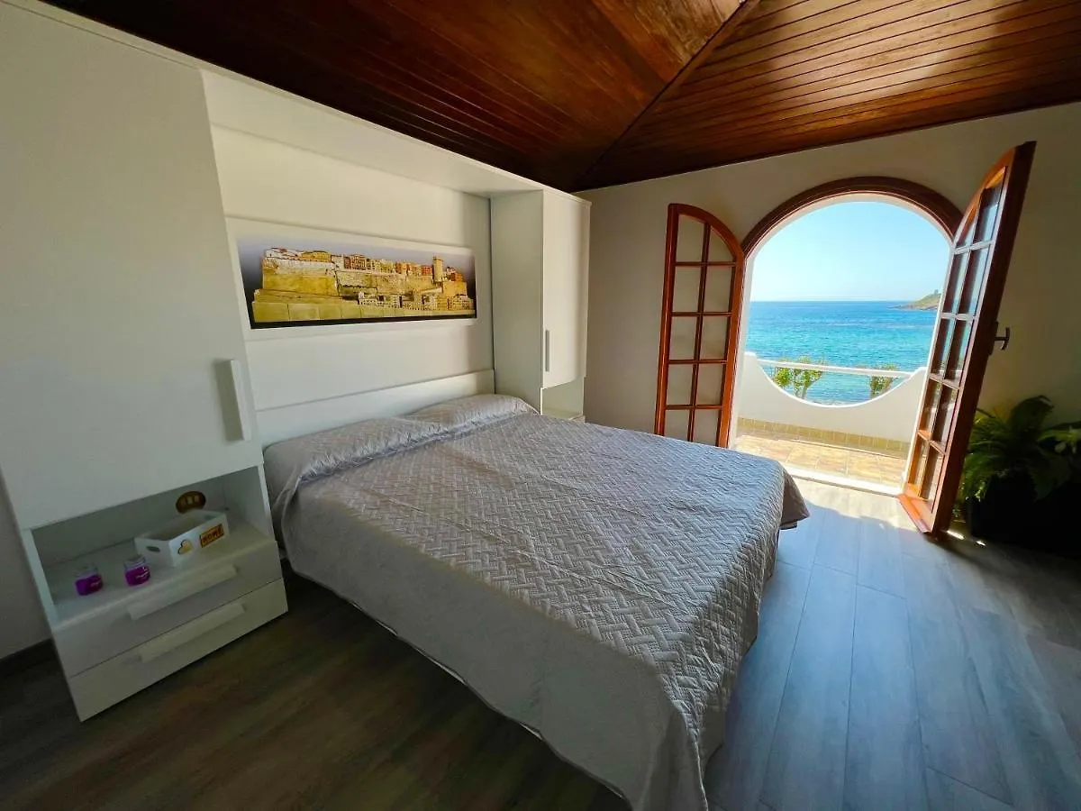 Casale Fronte Mare - Villa With Swimming Pool In Front Of The Beach Porto Columbu - Perd'E Sali