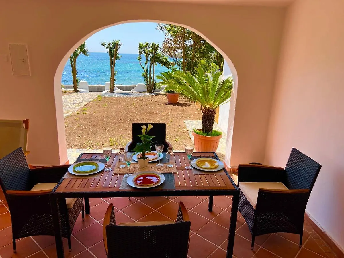 Casale Fronte Mare - Villa With Swimming Pool In Front Of The Beach Porto Columbu - Perd'E Sali Itália