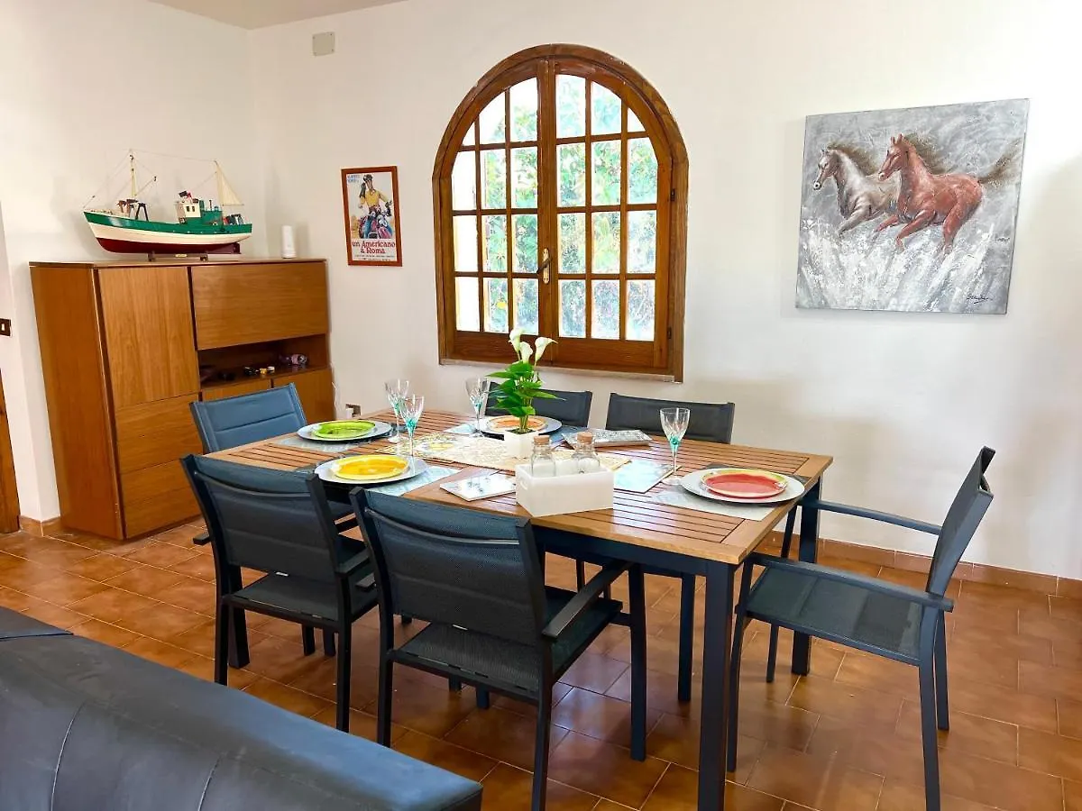 Casale Fronte Mare - Villa With Swimming Pool In Front Of The Beach Porto Columbu - Perd'E Sali 0*,