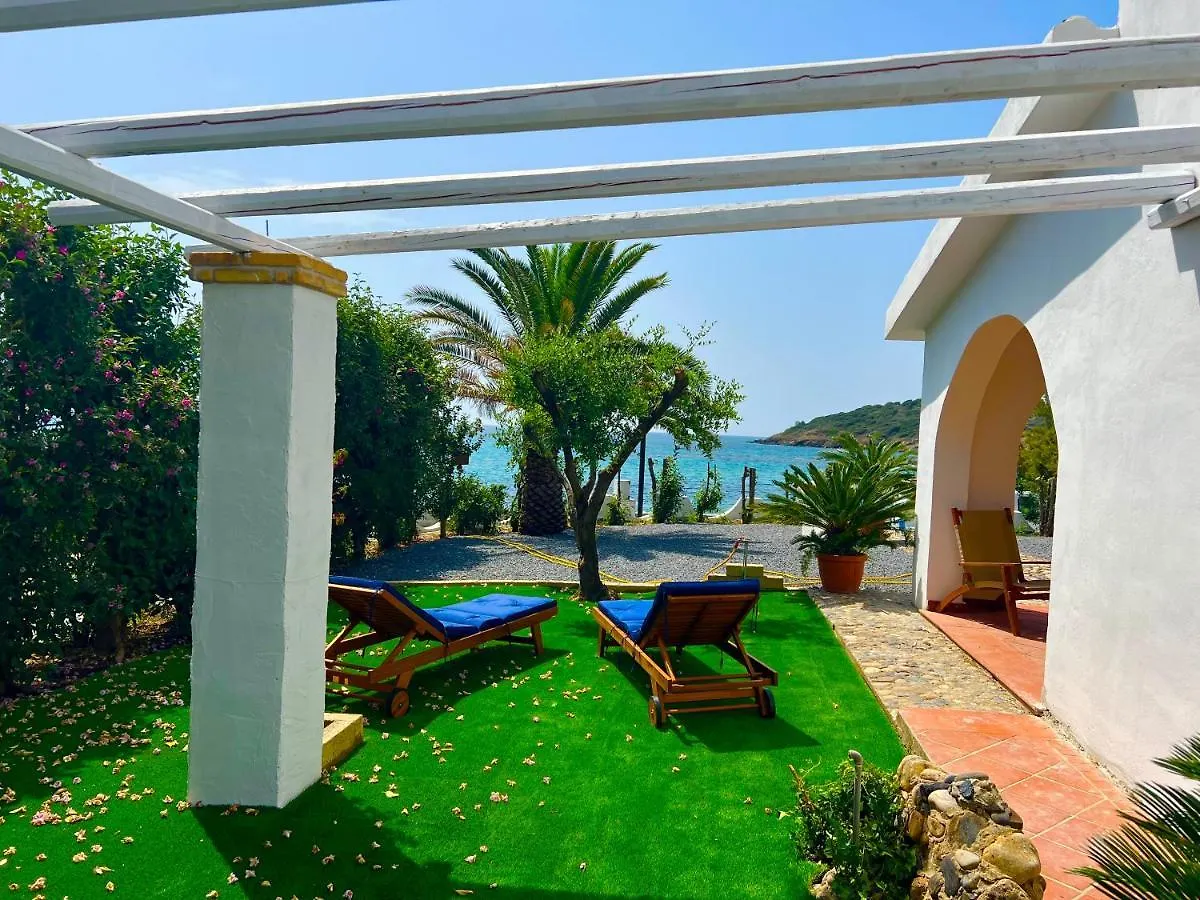 Casale Fronte Mare - Villa With Swimming Pool In Front Of The Beach Porto Columbu - Perd'E Sali