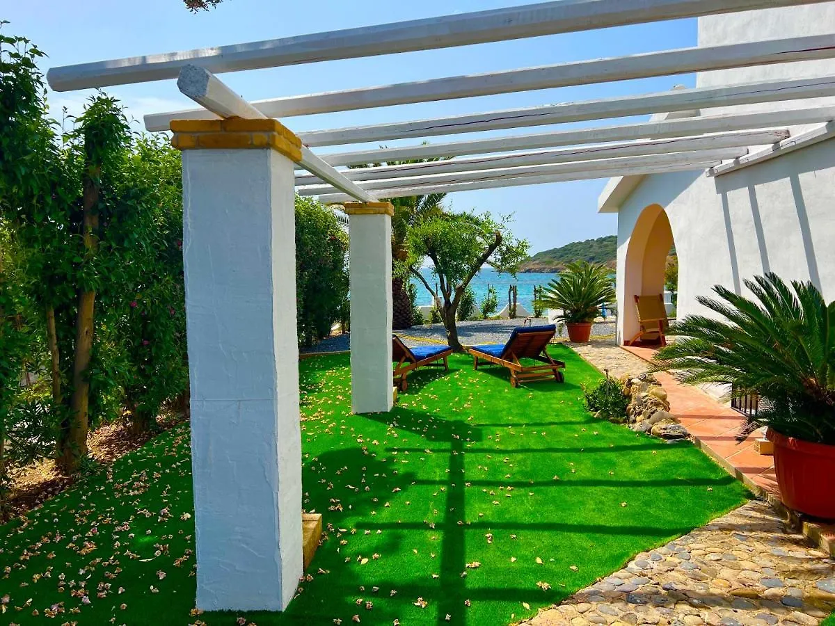 Casale Fronte Mare - Villa With Swimming Pool In Front Of The Beach Porto Columbu - Perd'E Sali Itália