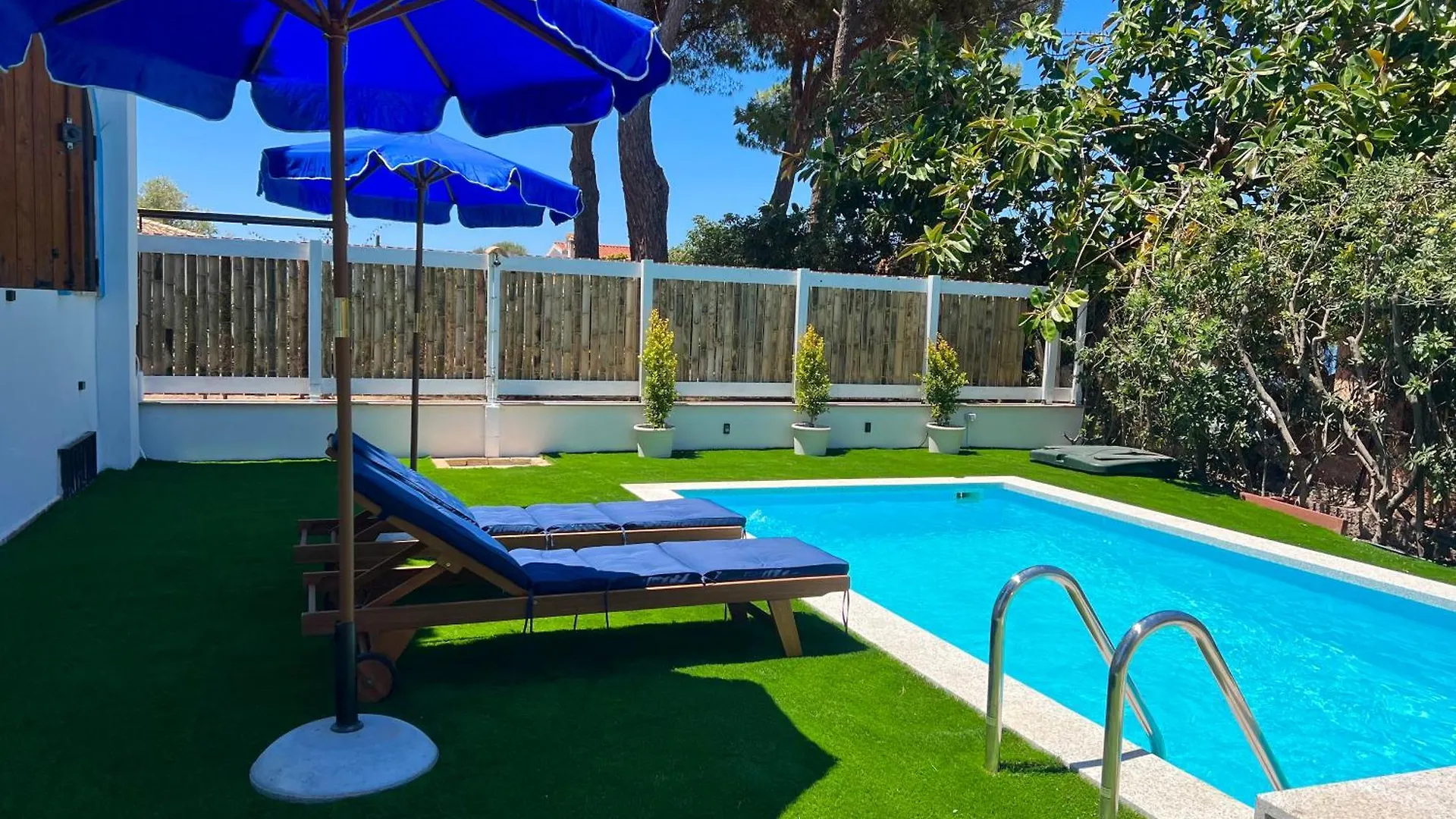 Casale Fronte Mare - Villa With Swimming Pool In Front Of The Beach Porto Columbu - Perd'E Sali Itália